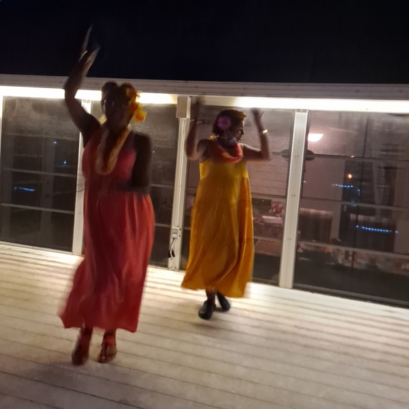 Meet your Posher, Shardea - Picture 4 of 4